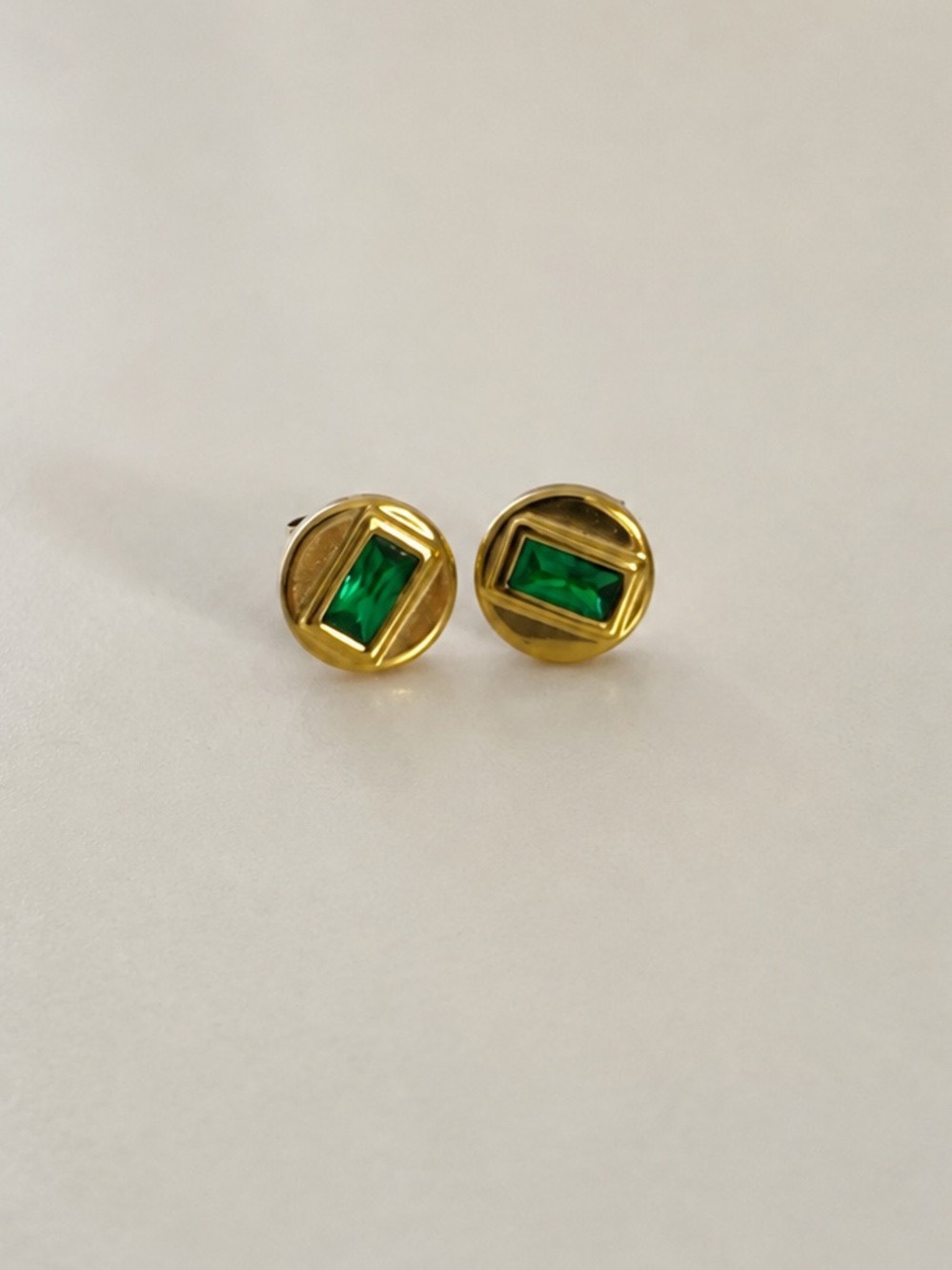 18k gold plated stainless steel minimalistic green cz studs